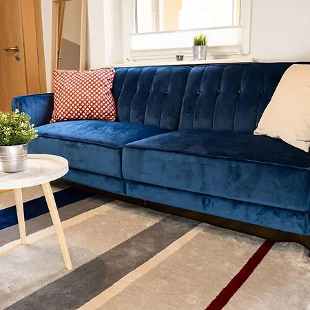 Fullhouse - Halle - T28 - Wolf *