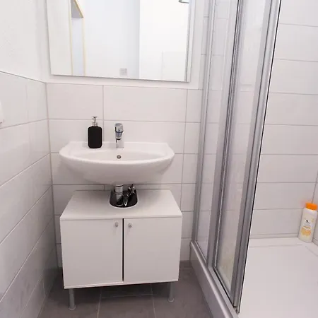 Fullhouse - Halle - T28 - Wolf Apartment Halle (Saale)