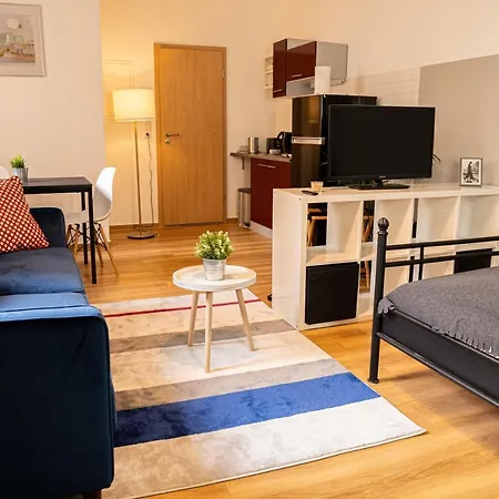 Fullhouse - Halle - T28 - Wolf